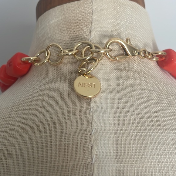 Nest 22k gold plated red coral necklace - Picture 2 of 4